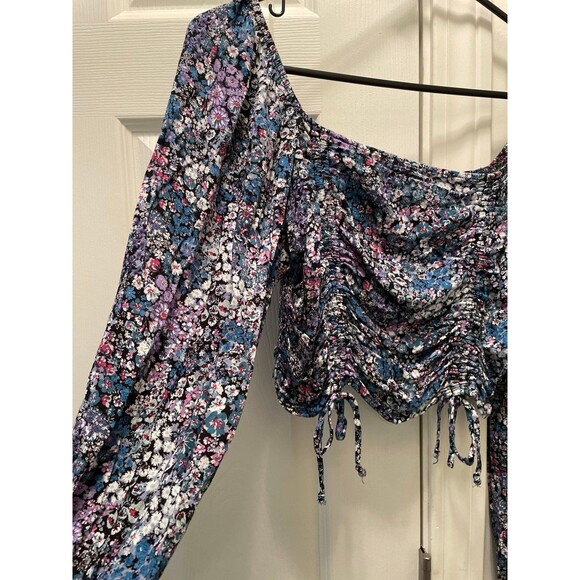 Wild‎ Fable Floral Long Sleeve Crop Top Ruched Smocked Women's Medium Cottage - Picture 3 of 4